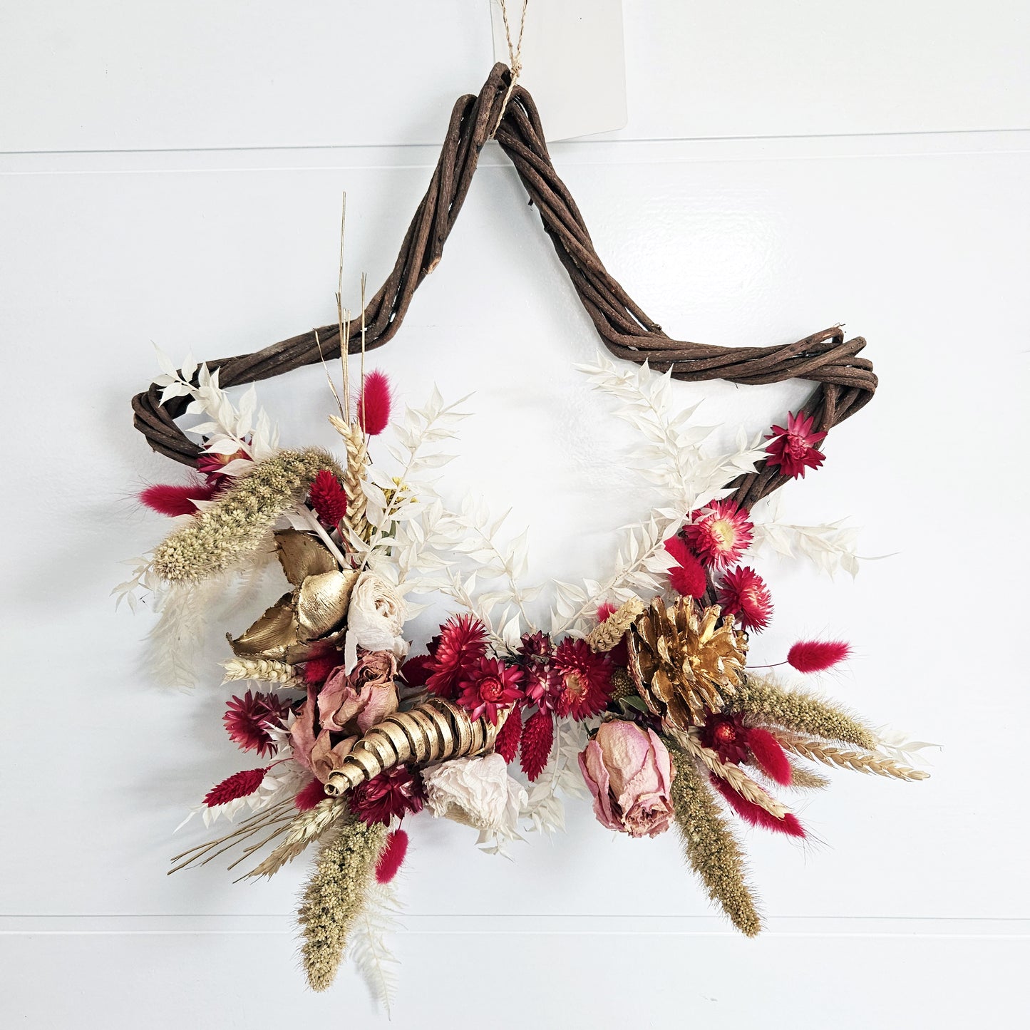 Red Star Wreath