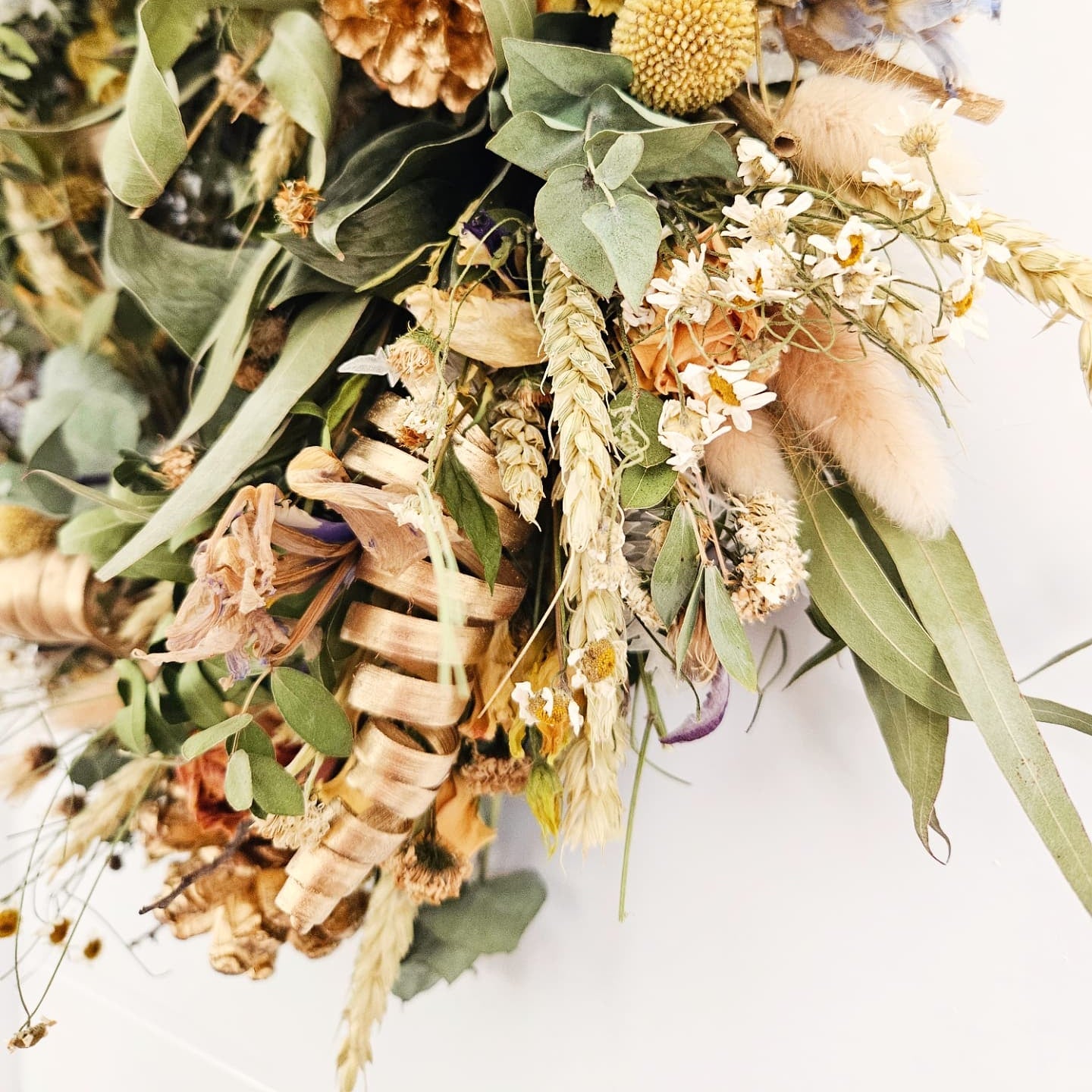 "Goldie" Dried Wreath